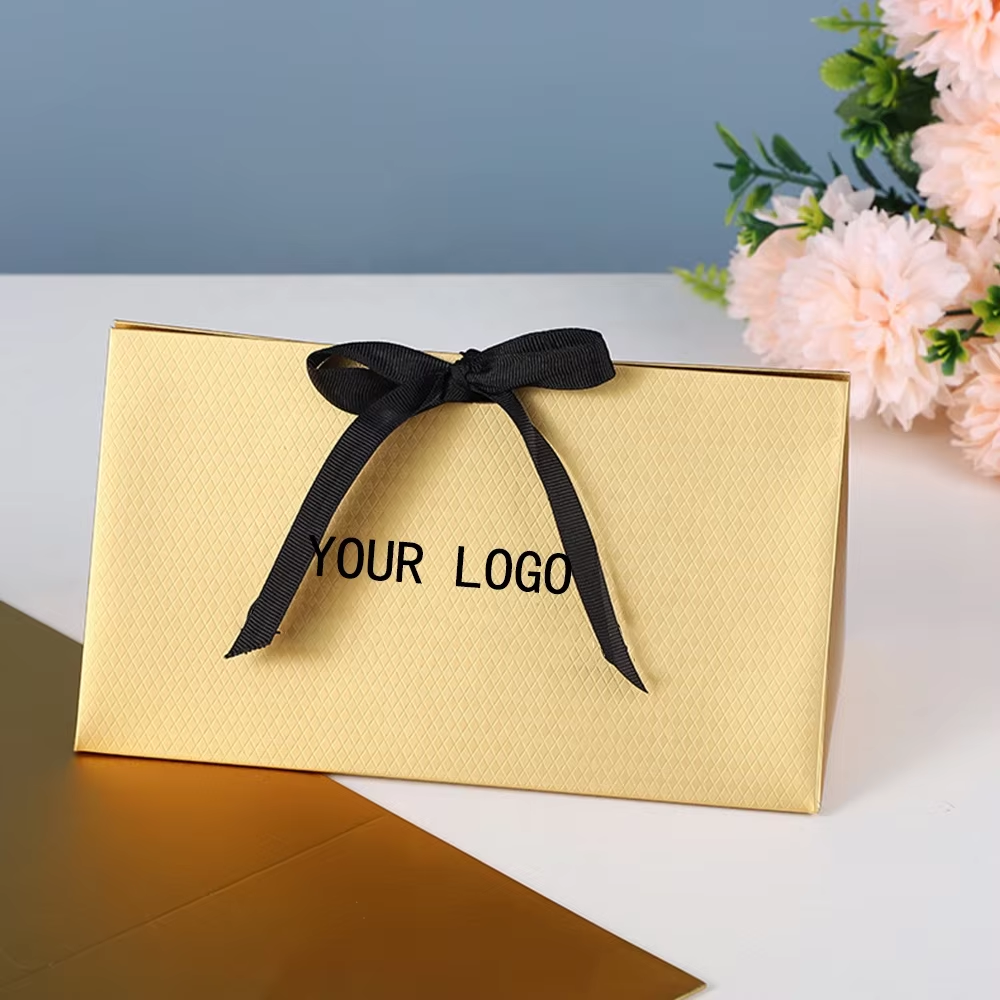 Custom Kraft Paper Wedding Favor Box Triangular Prism Folding Gift Box with Ribbon